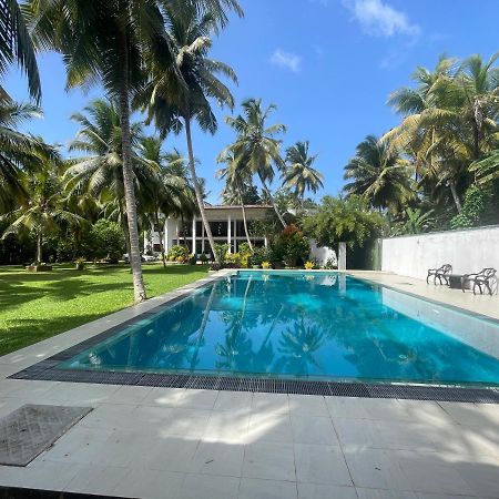 Why Not Mansion Hostel Habaraduwa ภายนอก รูปภาพ