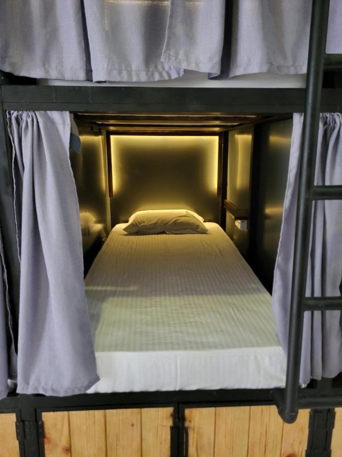 Why Not Mansion Hostel Habaraduwa ภายนอก รูปภาพ